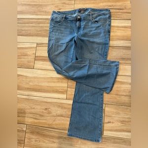 Torrid Luxe Slim Boot 20T